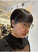 インナーカラー◎ネイビーブルー×ショート