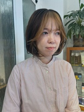 ハク アトリエ(HaKU atelier) フェイスハイライトカラー/コントラストカラー/重めボブ