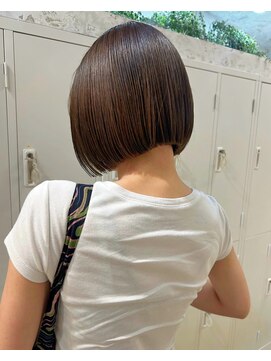 ロンドアリシア 金山(Lond Alexia) 艶髪/カット/髪質改善/酸性ストレート/オージュア