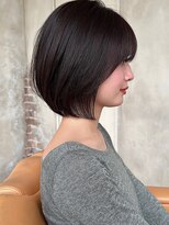 アフロート ルヴア(AFLOAT RUVUA)&nbsp;似合わせショートボブ30代40代50代前下がり小顔新宿丸顔面長