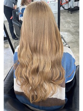 ウィリーベル 沖縄(WILLIE BELLE) ミルクティベージュ/ツヤ髪スタイル/ニュアンスカラー/髪質改善