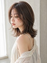 オラボ(olabo)&nbsp;くびれレイヤー×外ハネミディ☆透明感ブラウン
