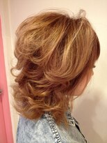 ヘアーラブジュエル(Hair Love JEWEL) クリアアプリコットオレンジのウルフショートスタイル！