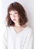 ギザギザ前髪のゆるふわロブ