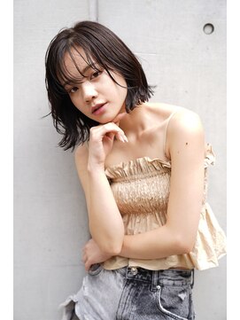 ラックスビーシュルー 亀有店(LUXBE Shuroo) ヘルシーミディアムカール【LUXBE Shuroo 亀有店】