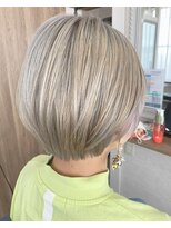 セム(sem)&nbsp;ハイトーンショート フェイスフレーミング ホワイトベージュ