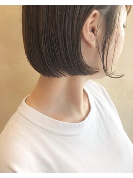 ブロンド(Blonde.) mini bob × Olive ash
