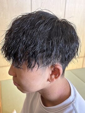 ニアウ 伊勢崎連取店(Niau) メンズマッシュパーマツイストスパイラルパーマ波巻きパーマ