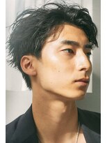 ノイ(noi)&nbsp;センターパートニュアンスパーマ刈り上げツーブロックメンズヘア