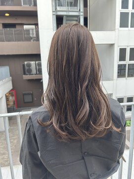 イル(il) グレージュカラー　【刈谷　安城　知立】