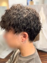 アトリエアルシュ(atelier ARCHE) メンズくせ毛にツイストスパイラル、初めてのくせ毛にパーマ