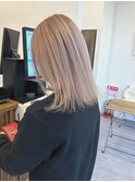 ホワイトベージュ