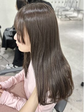 ユーフォリア 渋谷グランデ(Euphoria SHIBUYA GRANDE) ヘーゼルベージュ　赤み消しカラー