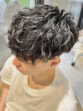 カインド 南青山(hair&make up KIND) 波巻きツイストスパイラル波打ちパーマサーフカールメンズパーマ