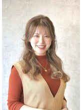ヘイリー(HAILEY) REINA
