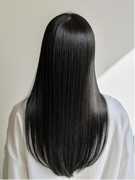 リノア 西梅田 福島(Linoa) 美髪縮毛矯正と髪質改善で整える自然な艶ストレート