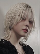 アイトーキョー 下北沢(AI TOKYO) ブロンドカラーとジェンダーレスウルフ/下北沢