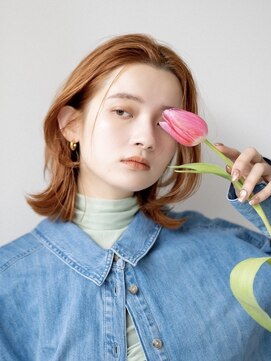 外ハネミディ×シアーオレンジベージュ