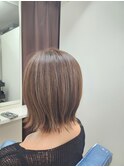 ハイライト外はねボブ