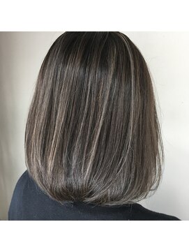 モニュメント(Monument) ハイライトグレージュボブ