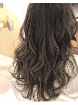 ユーフォリア 新宿通り(Euphoria) ハイライトカラー☆セミウェットウェーブ【Euphoria 】