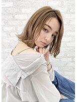オーロ 西宮店(ORO) 透明感たっぷりベージュ　外ハネボブ
