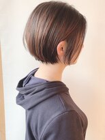 ステア ケース(stair case)&nbsp;2021年人気髪型耳かけ丸みショートボブ　丸みボブ20代30代髪型