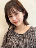 20代30代におすすめくびれミディアムヘア