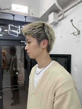 ウェルネス(Wellness) スパイラルツーブロックマッシュアップバングコンマヘア50