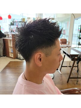 ピスヘアー(PITH HAIR) 黒髪　フェード×ショート