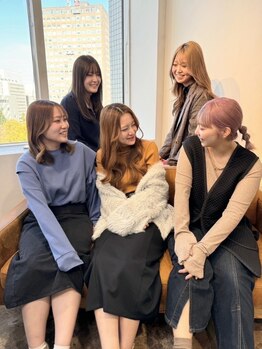 スティル ヘアアンドアイラッシュ(STILL hair&eyelash)の写真/≪女性ならではの目線でご提案◎≫髪の悩みやなりたいイメージを汲み取り、理想のスタイルを叶えます♪