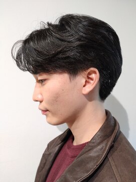 ゼスト 中野店(ZEST) [ZEST中野/吉澤]センターパート、ワンカールパーマ