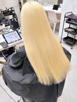 ロンド レア 天神大名店(Lond Le’a)&nbsp;ホワイトブロンド/イメチェンヘアスタイル/美髪のススメ