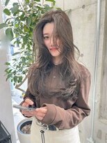 ナンバー 秋田店(N°)&nbsp;韓国顔まわりレイヤーカットグレージュオリーブベージュブラウン