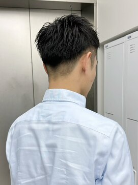 ビューナゴヤ 名駅(VIEW NAGOYA) メンズ/サーフカール/刈り上げセンターパート/波巻きツイスパ