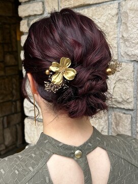 アトリエニューヨーク 三ノ輪店(Atelier NEWYORK) ワインレッドカラー　ふわふわシニヨン