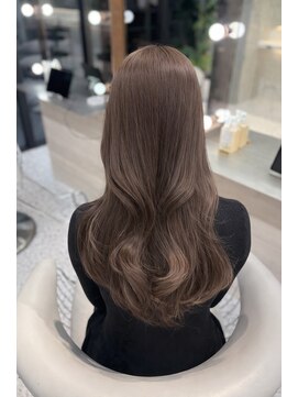 ロール 博多(Role) ベージュカラー/透明感カラー/レイヤーカット/韓国ヘア/顔周り