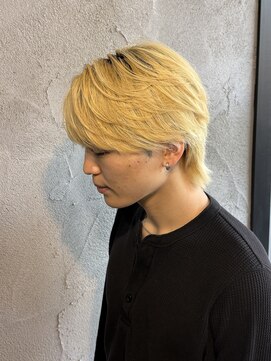 ニアウ 高崎店(Niau) 刈り上げセンターパート/波巻きツイストスパイラル/群馬高崎