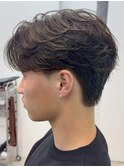 天神フェザーショートフェザーパーマセンターパートウルフゆるめ