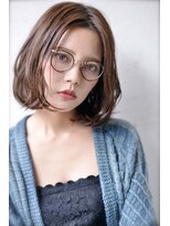 ロロ(ro-ro)&nbsp;【恵比寿】センターパートバルーンボブxクリアアッシュ