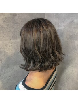 キャラ シャローネ 池袋(Chara Chalone) モノトーンハイライトカラー【池袋東口】_