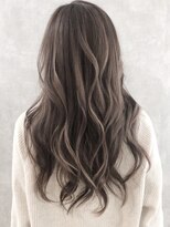 イール(iIIL) 【iIIL hair lounge】ベージュグレージュ　ハイライト高崎