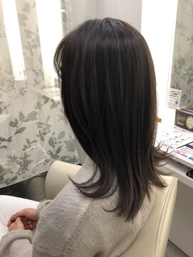 パシフィックダズールバトン(Pacific Dazzle baton) パープルグレージュのハイライトカラー