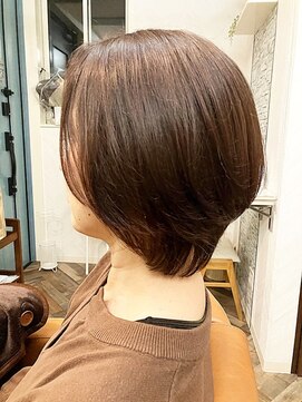 ペシェ(PECHE) 前上がりボブ