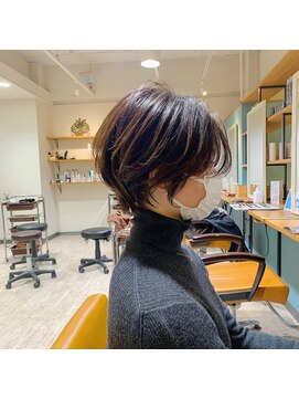トッカ ヘアアンドトリートメント 難波店 小顔似合わせカット愛されクールショート20代/30代40代50代/難波