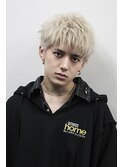 金髪メンズショートダブルカラーハイトーンカラー