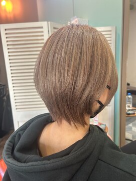 シーン(SeeN.) 全頭ブリーチ ミルクティーベージュ