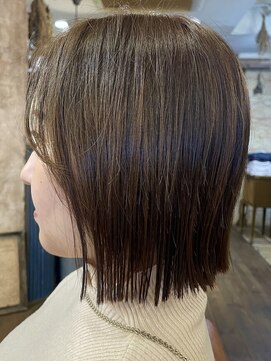 マギーヘア(magiy hair) magiyhair【hide】ぱっつんボブ×アッシュグレージュ