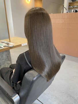 リブ(LIV) アッシュベージュ/透明感/オレンジ消し