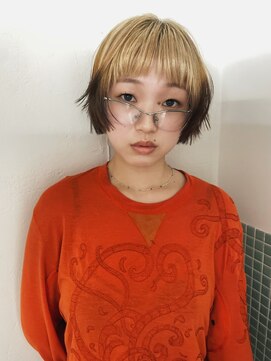 ヘン(hen) 【心斎橋hen】ボブレイヤー デザインカラー ブリーチ